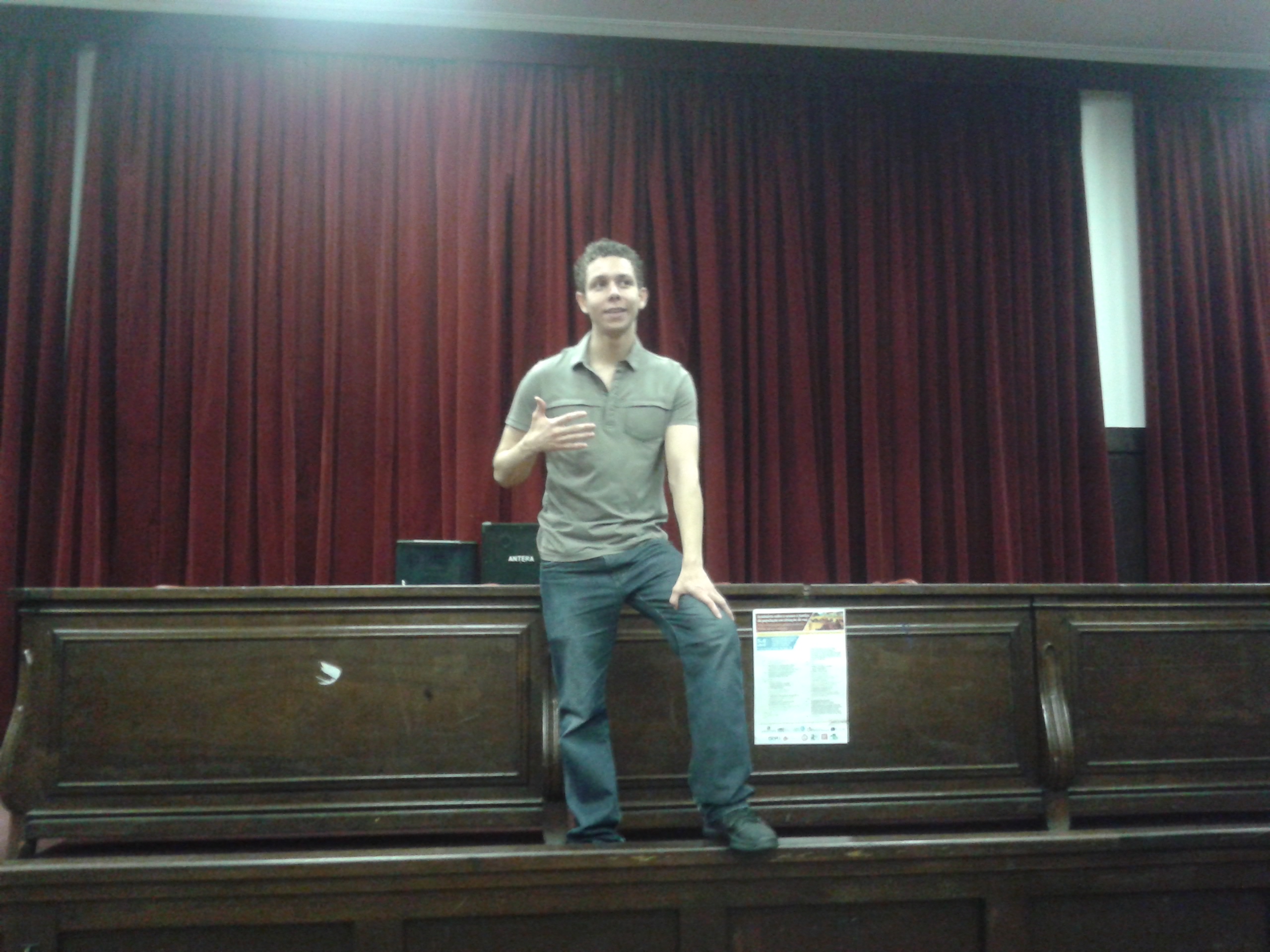 Higor ministrando palestra